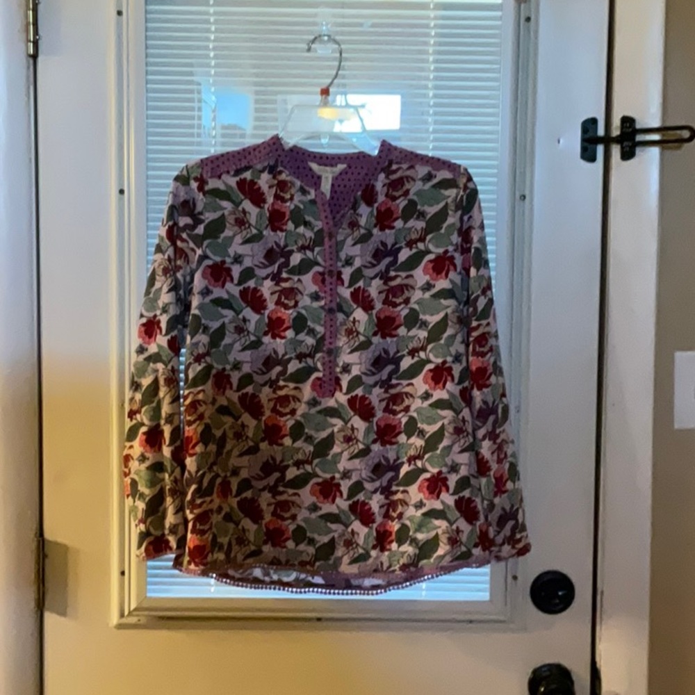 Adult woman small